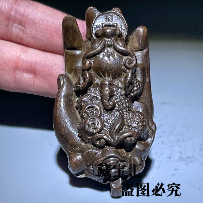 Vintage Items Collection - Antike Sammlung: Massiver Messing-Glücks-Pixiu-Geldtier-Anhänger, Vintage Chinesisches