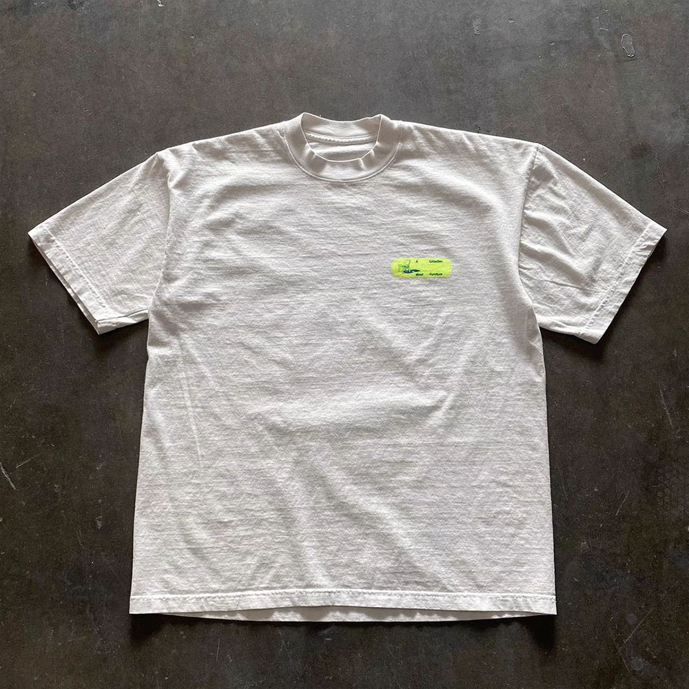 Eine Sammlung über Möbel Vinta – Collectible Vintage T Shirts Bewertung und Preis