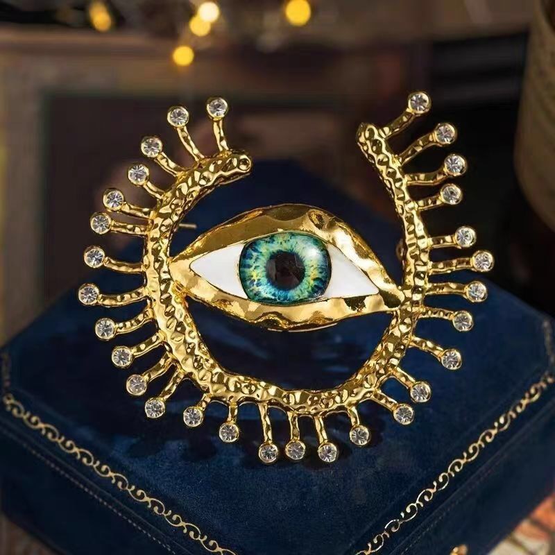 Neue böse Blick Abzeichen Cosp – Vintage Collectible Pins Bewertung und Preis